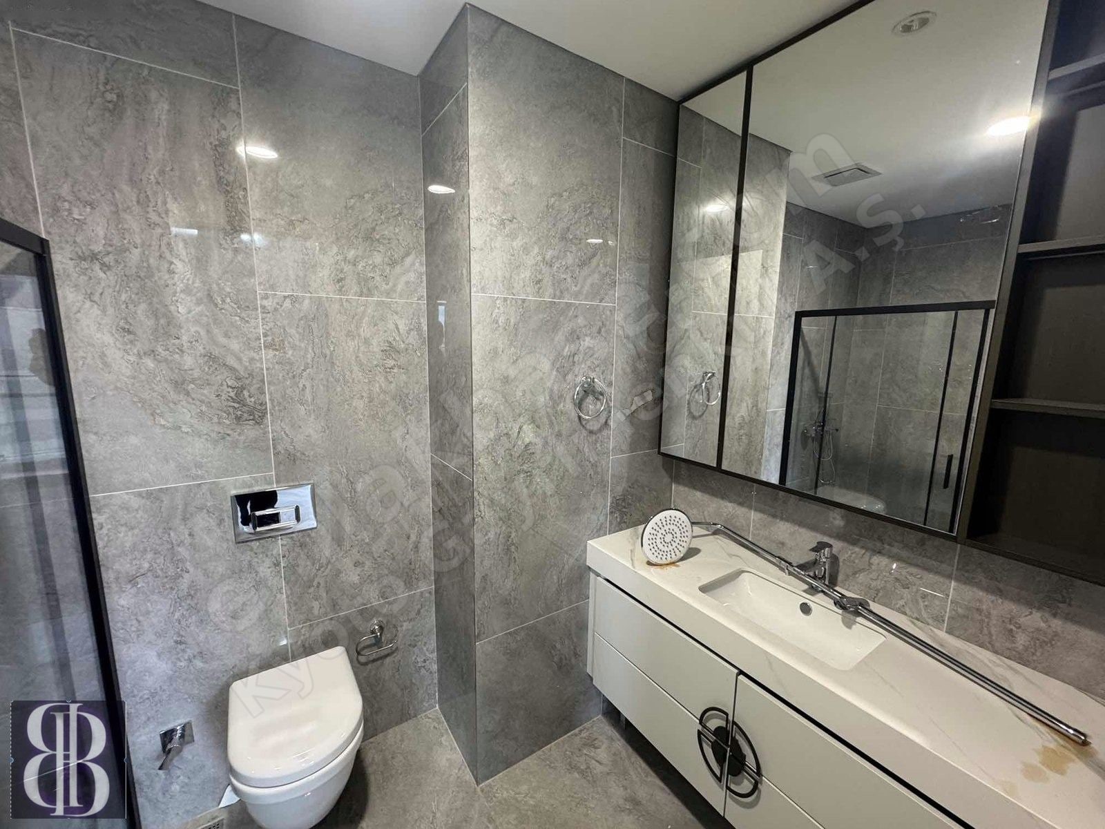 BORÇSUZ EBRULİ 4+1 SATILIK DAİRE