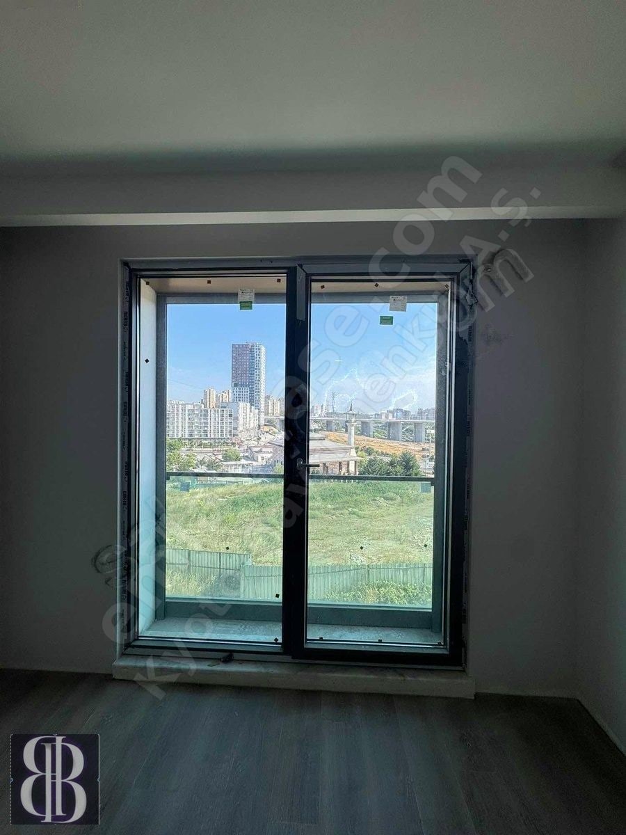 KYOTO'DAN SOM MEYDAN KONAKLARINDA SATILIK 3+1 DAİRE